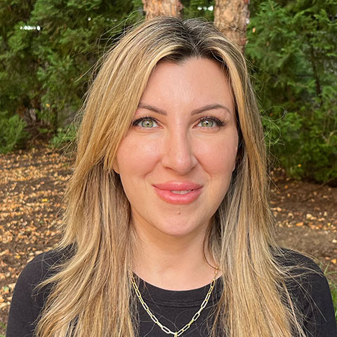 Monica Guinn headshot